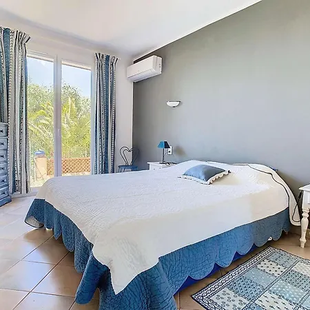 Villa A Aiguebelle Avec Piscine Privee Et Climatisation, Pres De La - Fr-1-308-190 *